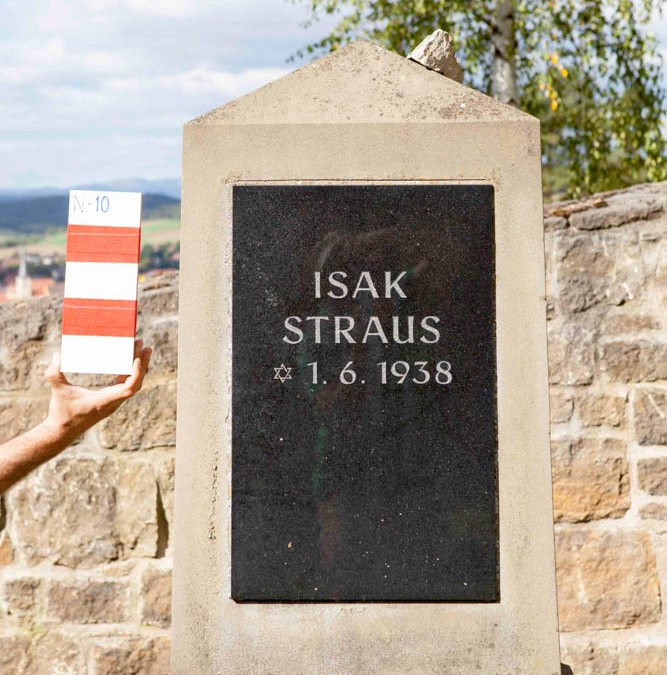 Straus Isak | N-10